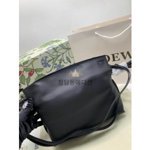 로에베 플라멩고 클러치백 30cm