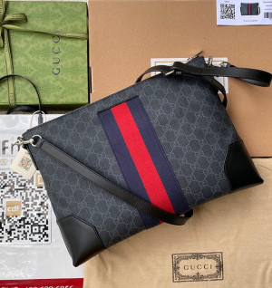 구찌 GG 수프림 크로스백 474139