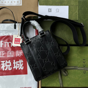 구찌 GG 엠보스 미니 토트백 696010