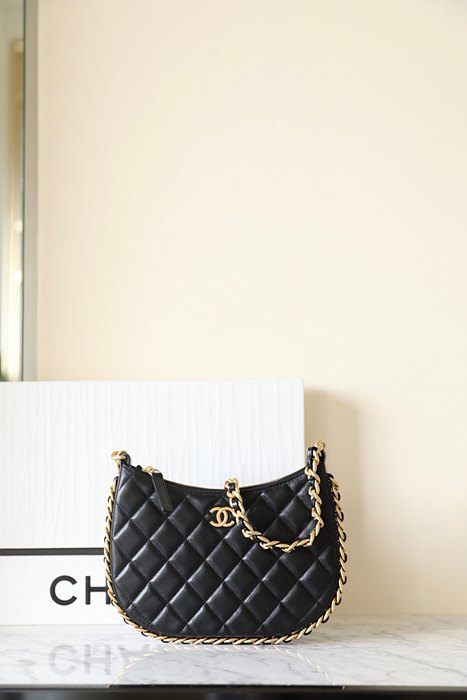 샤넬 23B CC로고 체인 호보백 스몰 AS4378