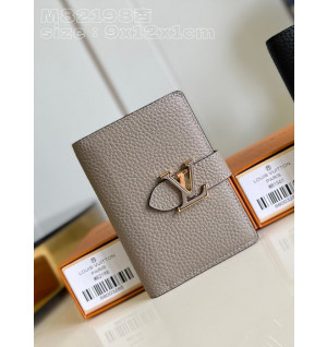 루이비통 버티컬 컴팩트 월릿 M82198