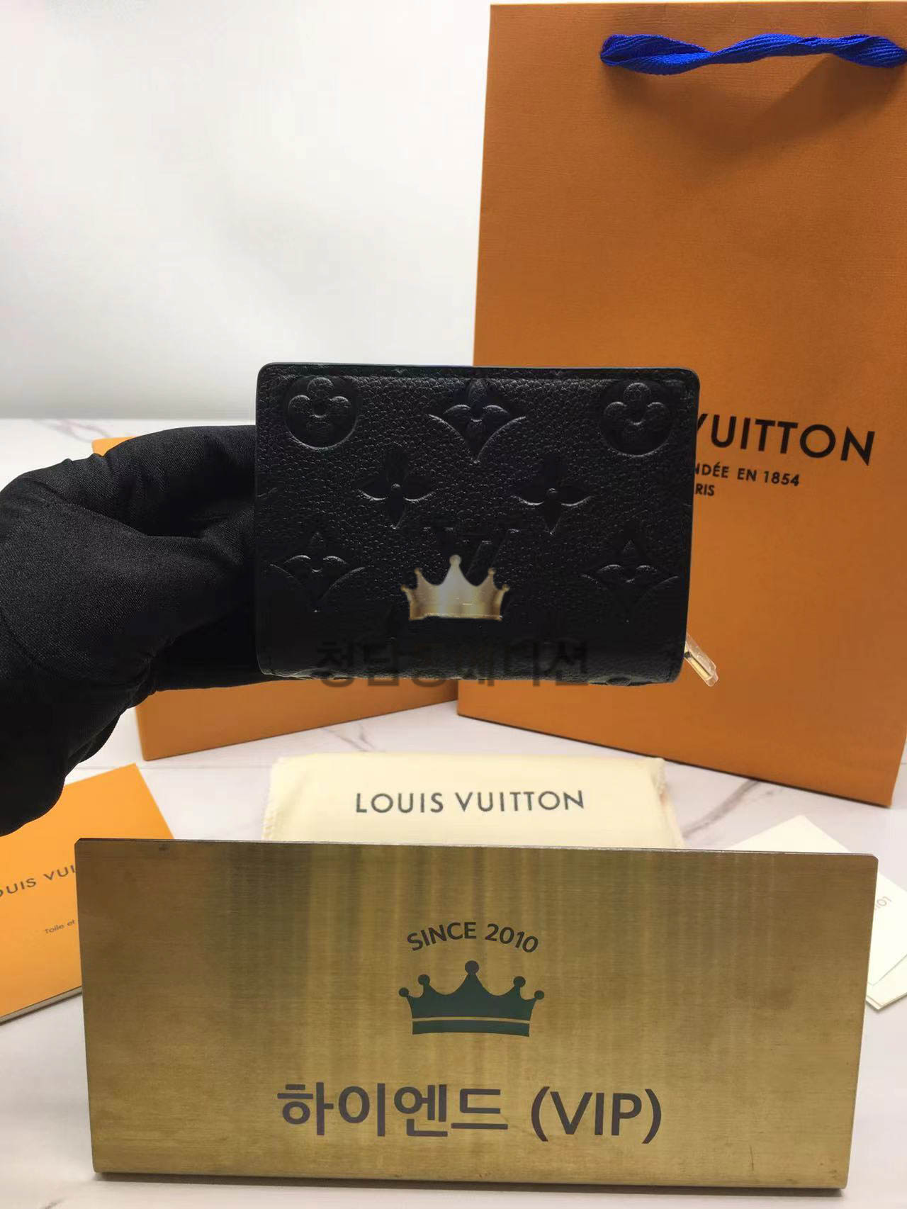 루이비통 클레아 월릿 M80512