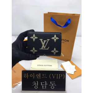 루이비통 클레아 월릿 M82370