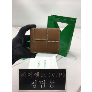 보테가 베네타 인트레치아토 폴더형 반지갑 605721 