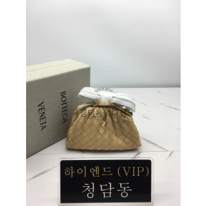 보테가베네타 만두백 미니 파우치