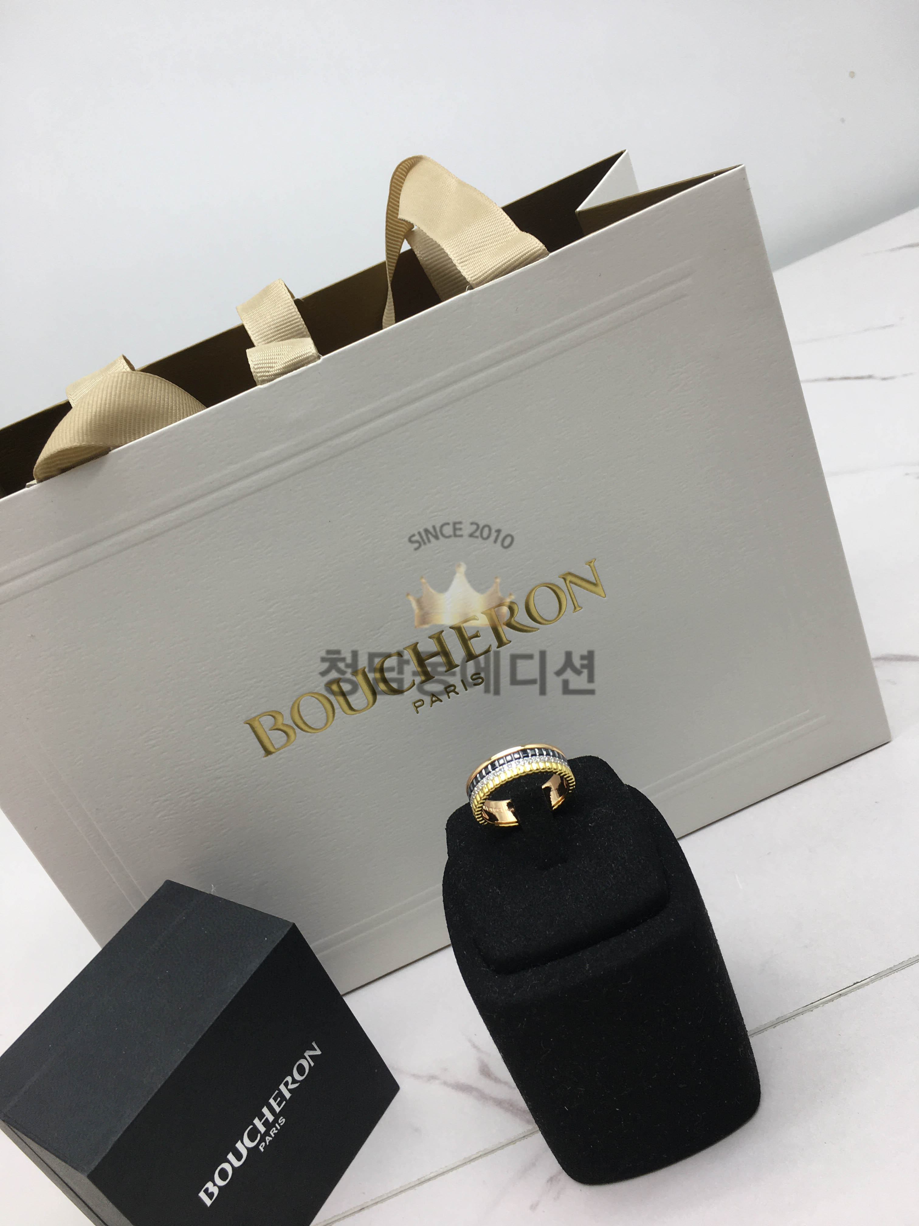 부쉐론 콰트로 화이트 에디션 링 (컬러 화이트실버, 골드/로즈골드)