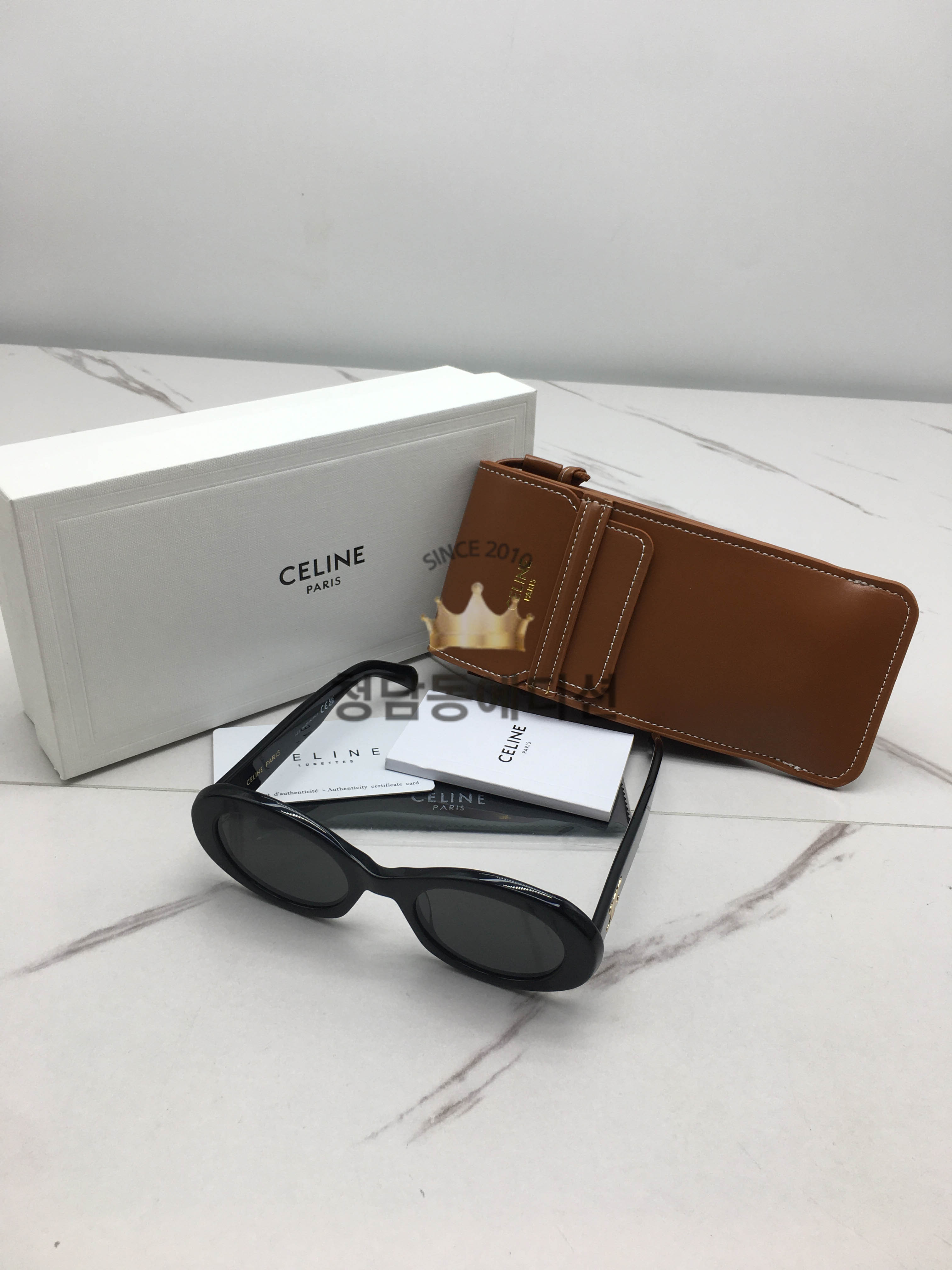 셀린느 CL40194 트리오페 오벌 선글라스