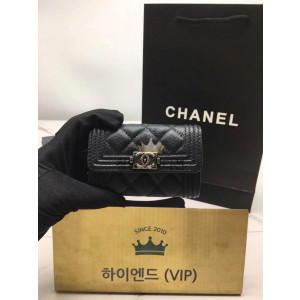 샤넬 보이 카드지갑 (은장) 20시즌