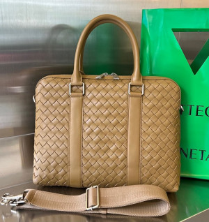 보테가베네타 인트레치아토 슬림 브리프케이스 690702