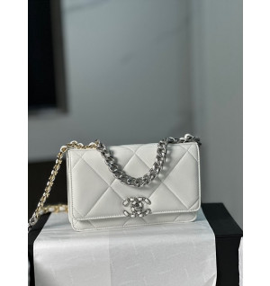 샤넬 23P 19 WOC 턴락 화이트 은장 AP3267 (renewal ver.)