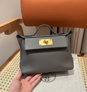 에르메스 2424백 (뉴켈리) 21size (컬러 그리 메이어)