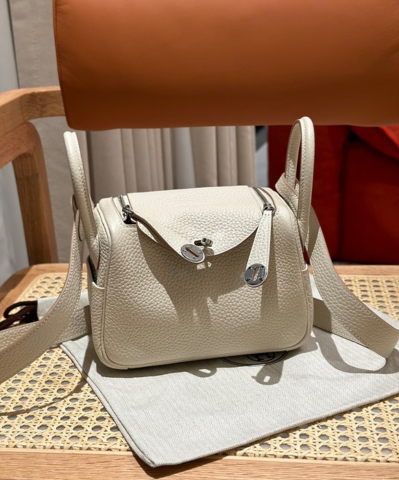 에르메스 미니 린디 올수공 (컬러 끄레)