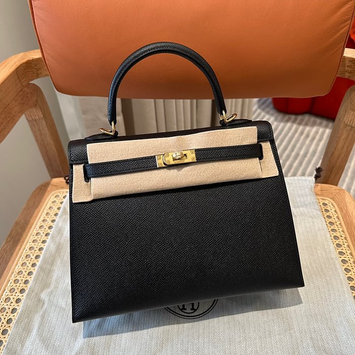 에르메스 켈리28 (컬러 누아)