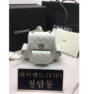 샤넬 23K 듀마 백팩 쓰리포켓 스몰 카프스킨 캐비어 (하이엔드급)