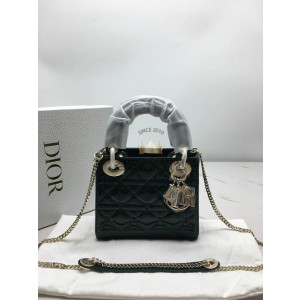 디올 레이디백 17cm 페이던트