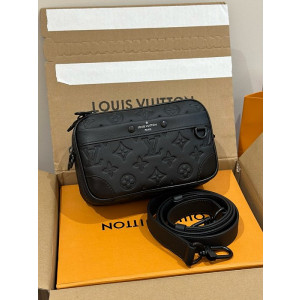 루이비통 알파 웨어러블 월릿 M82544