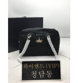 프라다 포코노 퀼팅 체인 숄더백 블랙 1BB903