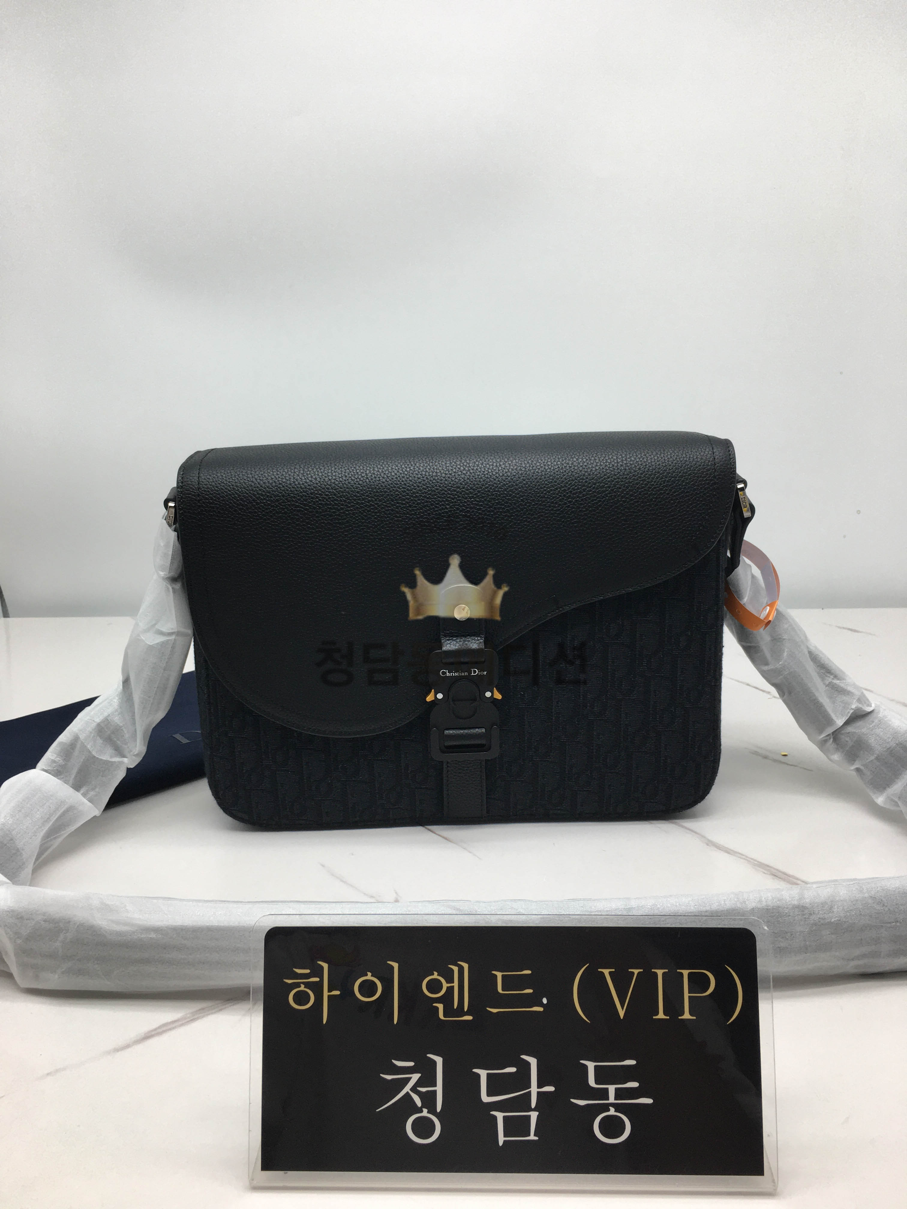 디올 새들 메신저 크로스백 9960