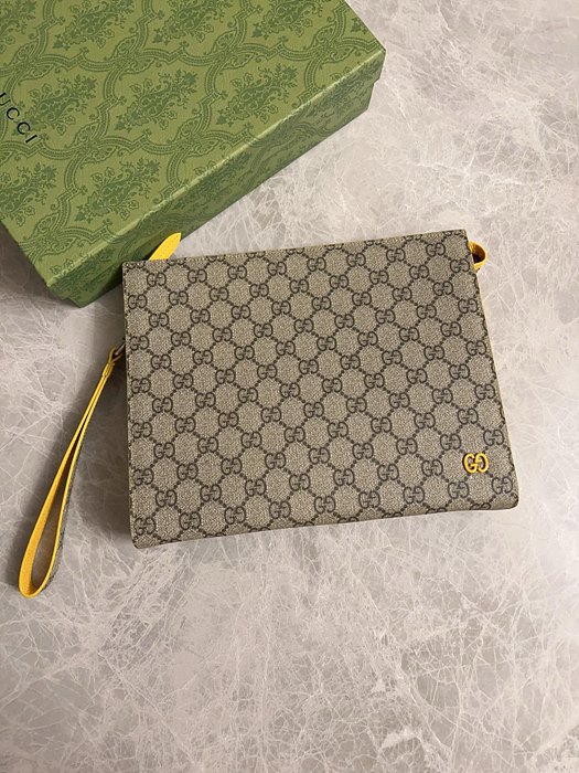 구찌 GG 디테일 파우치 768255