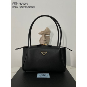 프라다 미디움 레더 핸드백 1BA444