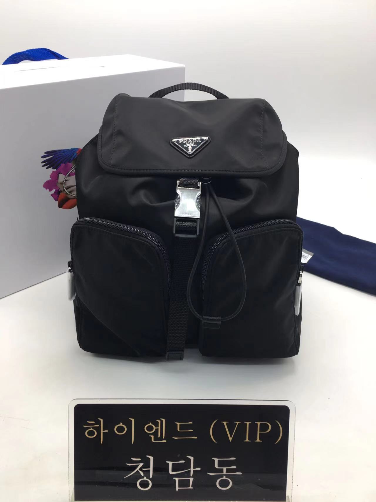 프라다 삼각로고 포코노 테수토 백팩 블랙 1BZ005