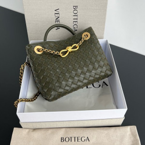 보테가베네타 24SS 안디아모 스몰 체인 숄더백 786008