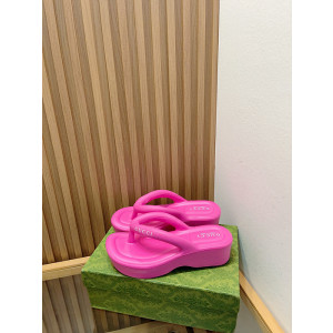 구찌 23ss 플랫폼 플립플랍 (굽 4cm)