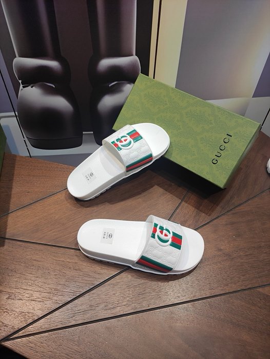 구찌 슬리퍼 (남성용)