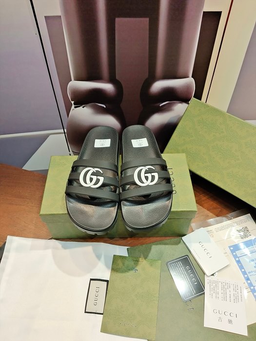 구찌 슬리퍼 (남녀공용)