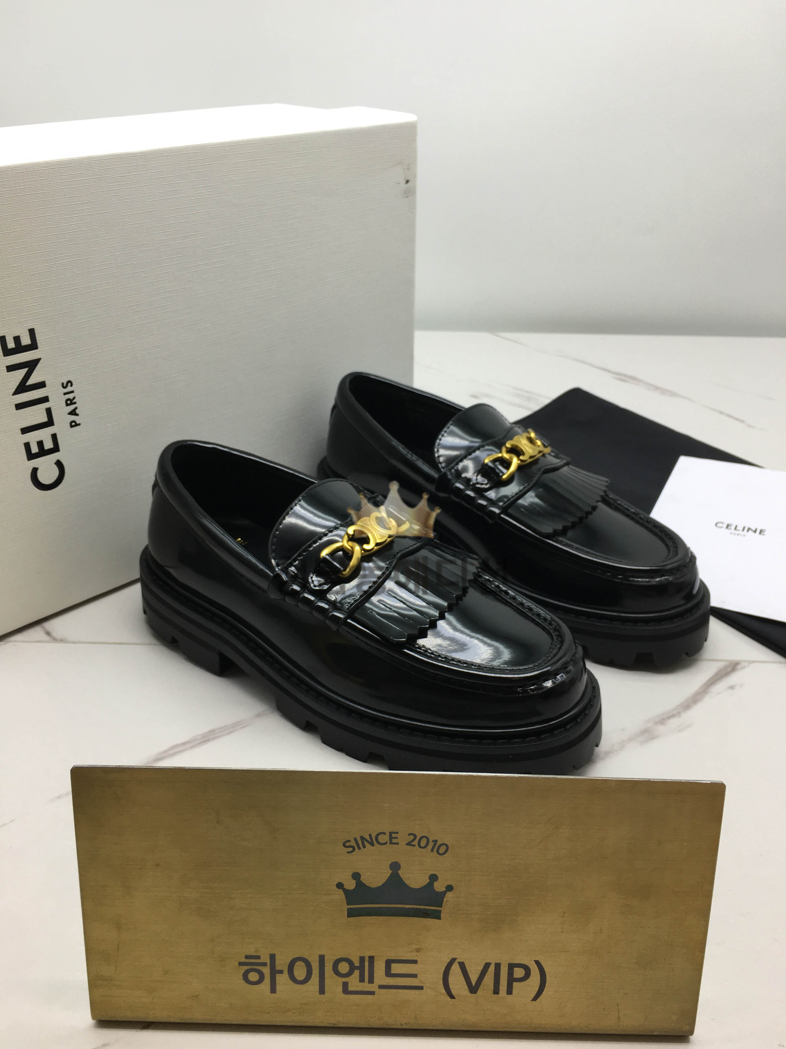 셀린느 트리오페 로퍼