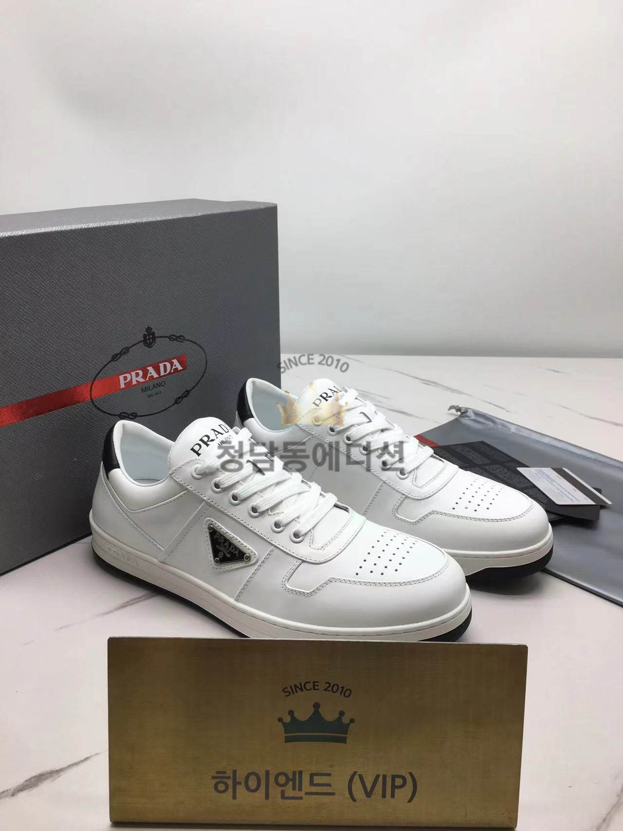 프라다 23SS 다운타운 레더 스니커즈 (남녀공용)