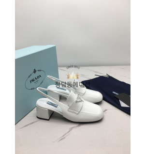 프라다 브러시드 샌들