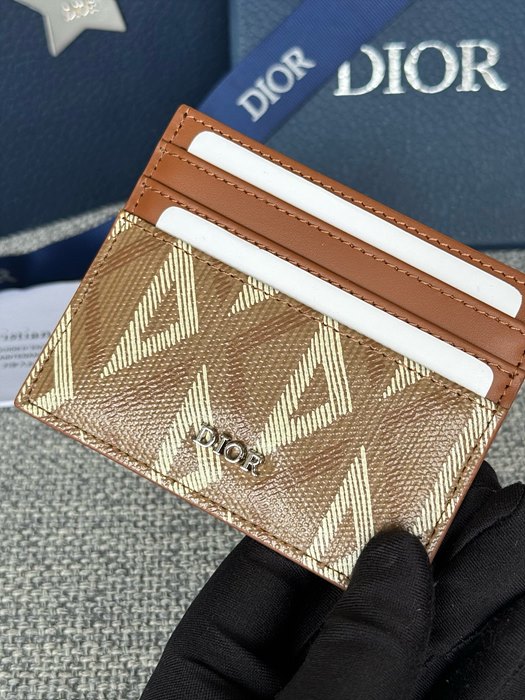 디올 HIT THE ROAD 카드 홀더 (컬러 브라운)