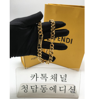 펜디 체인 목걸이