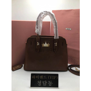 미우미우 아방뛰르 나파 가죽백 (컬러 브라운)