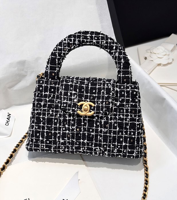 샤넬 24P 트위드 켈리백