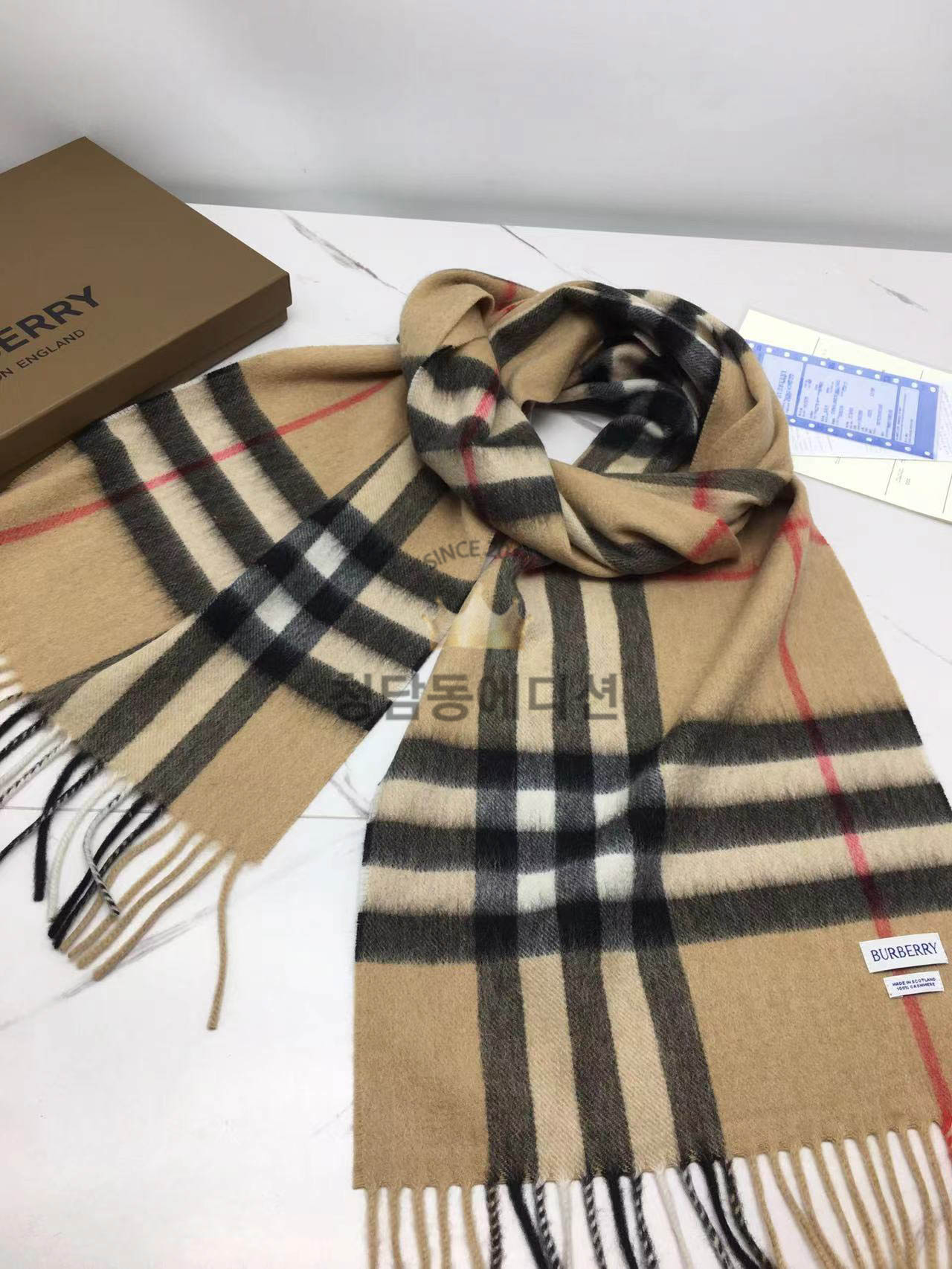 버버리 캐시미어 체크 머플러