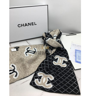 샤넬 22b cc로고 리버시블 퀼팅 머플러 (컬러 베이지/블랙)