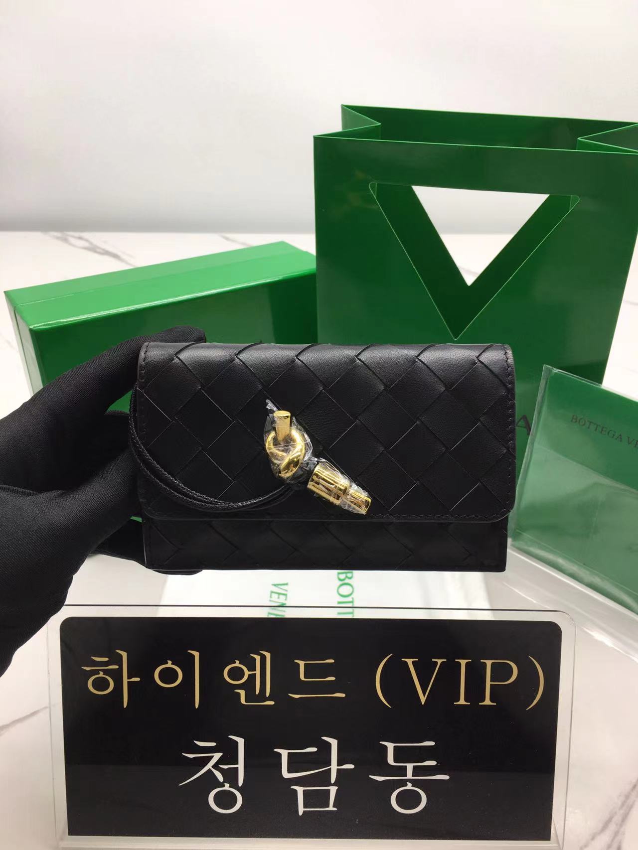 보테가 베네타 안디아모 지퍼 카드 케이스 776031 (컬러 블랙)