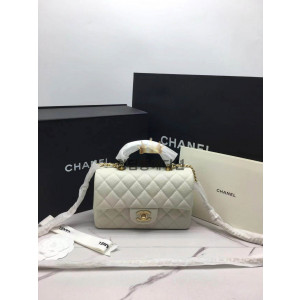 샤넬 클래식 탑핸들 뉴미니 캐비어