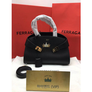 페라가모 허그 탑핸들 스몰