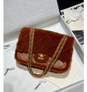 샤넬 램스킨 시어링 플랩백 AS5149