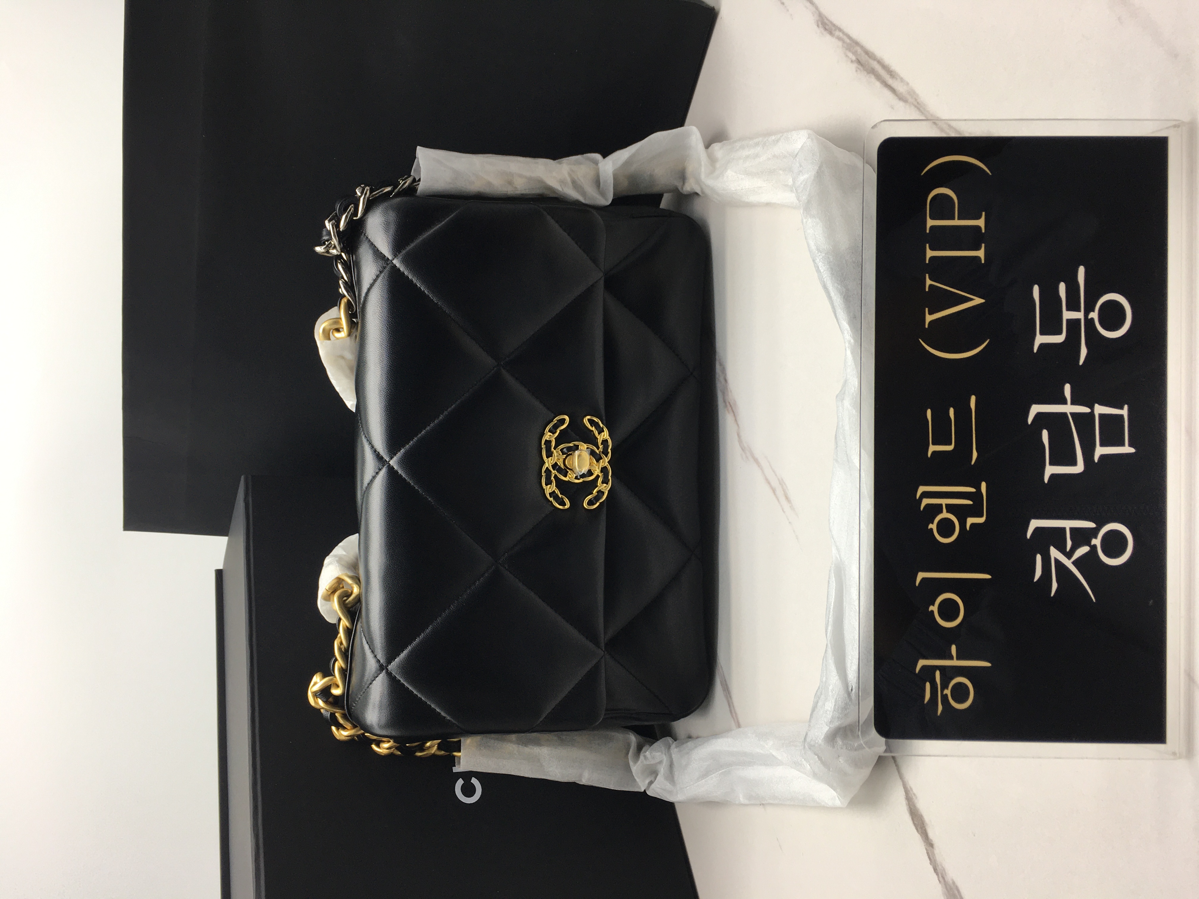 샤넬 19 플랩백 미디움 (하이엔드급) (고트스킨)