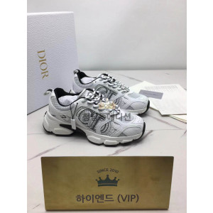 디올 크로노 스니커즈