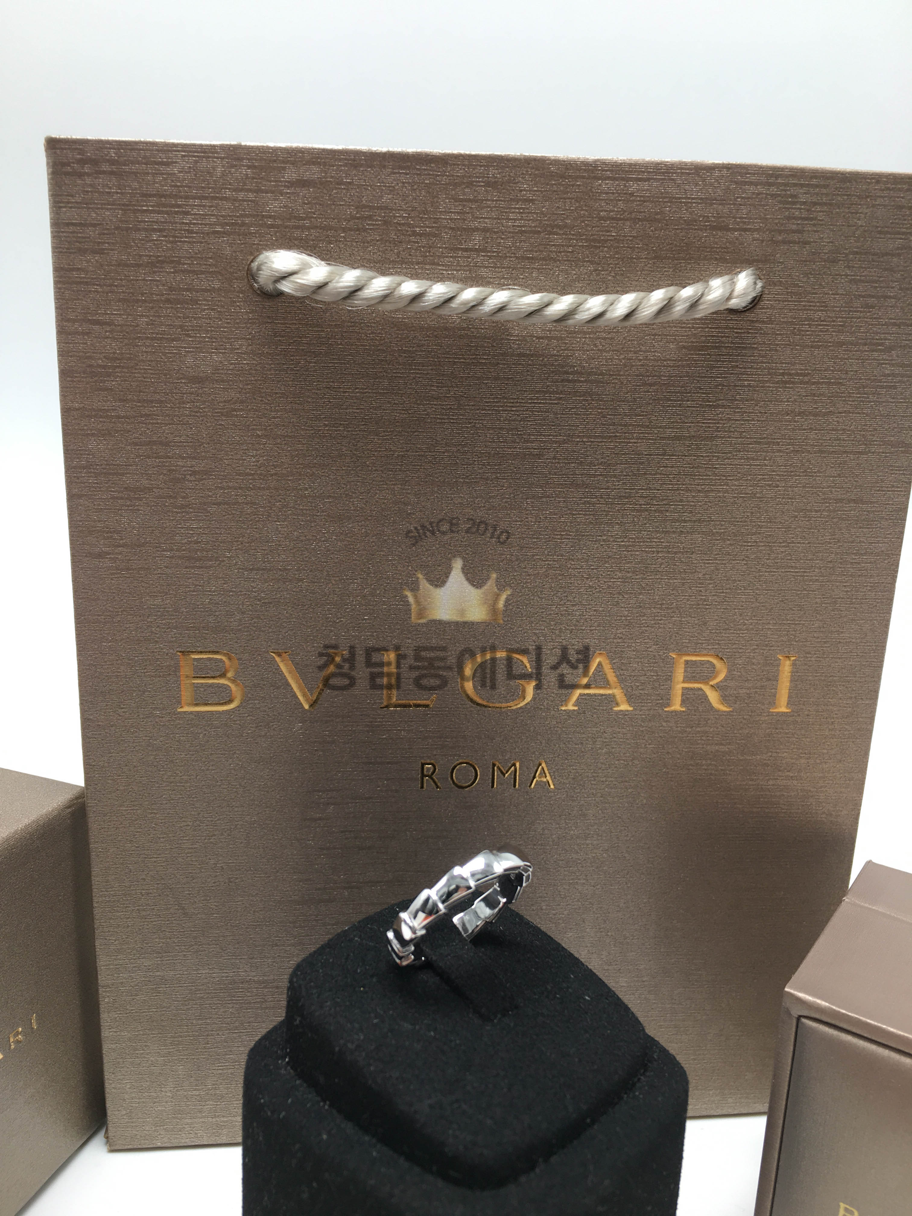 불가리 세르펜티 바이퍼 반지 (컬러 화이트골드)