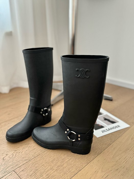 셀린느 레인부츠