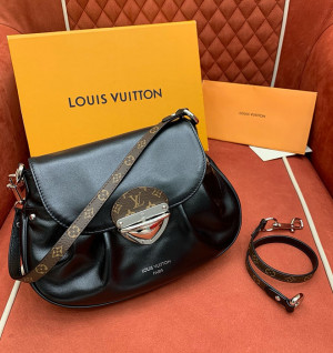 루이비통 선셋 바이브 M12192