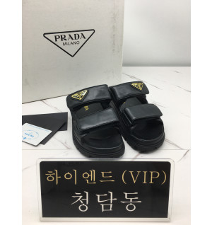 프라다 슬리퍼