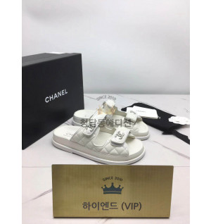 샤넬 24P 19로고 벨크로 뮬