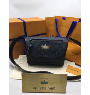 루이비통 펄스 메신저 M12681